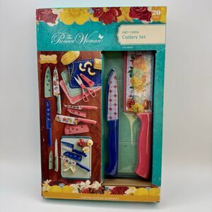 The Pioneer Woman Fancy Flourish Cutlery & Cutting Board 20 Piece Set